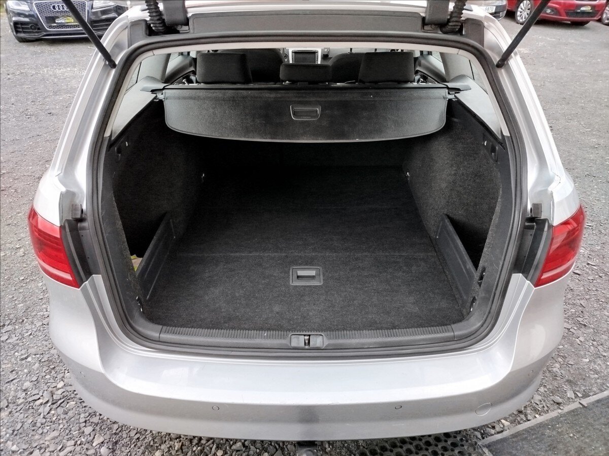 Volkswagen Passat Kombi 2,0 l 103 kw