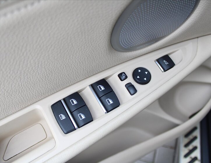 BMW X5 SUV 3,0 l 190 kw