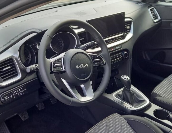 KIA Ceed 9