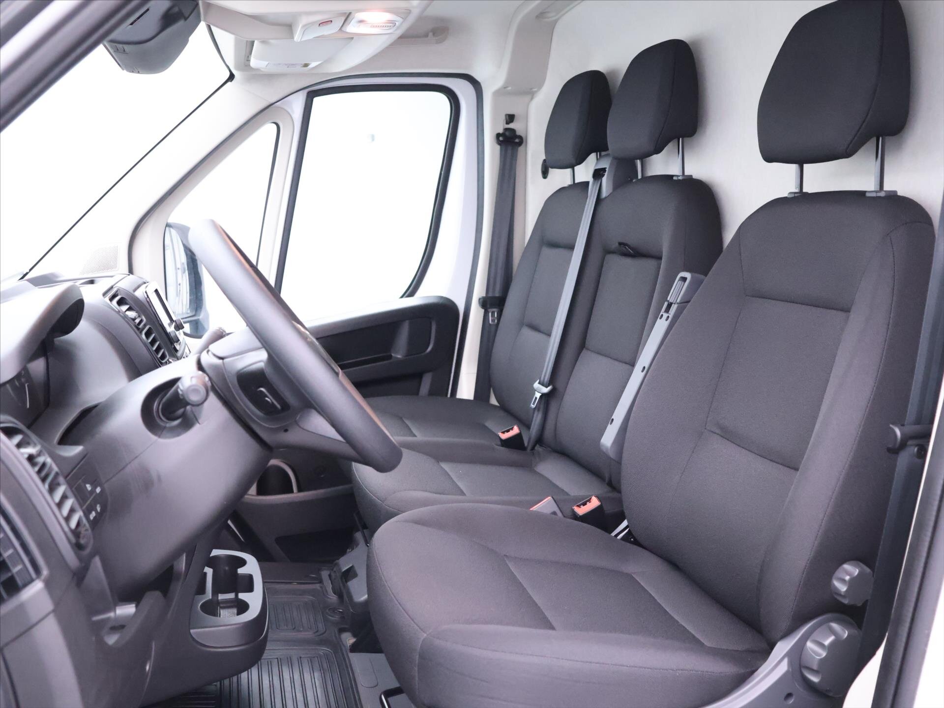 Toyota Proace Max Skříň 2,2 l 88 kw