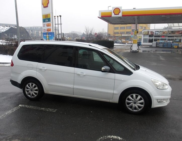 Ford Galaxy MPV 2,0 l 107 kw