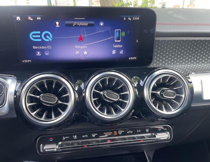 Mercedes-Benz EQB 13
