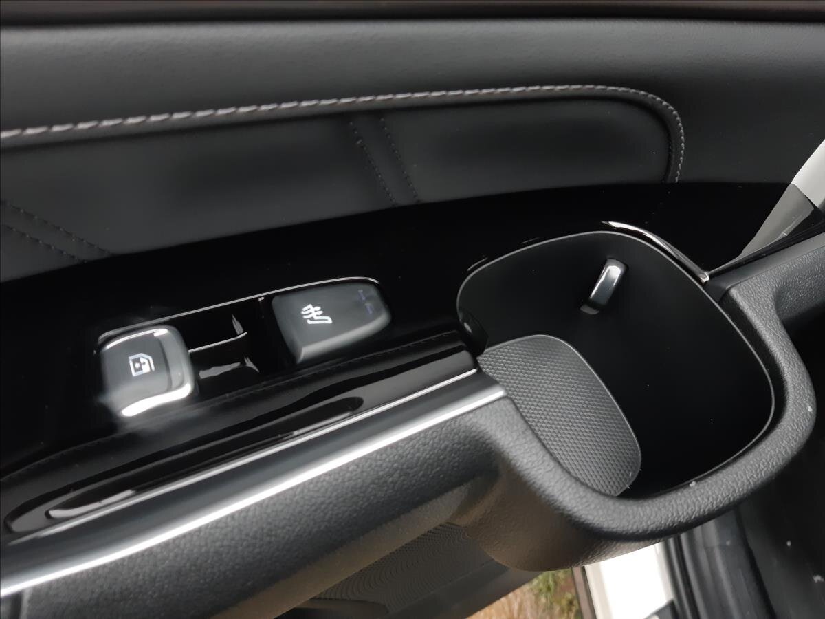 KIA Sorento SUV / Terénní 2,2 l 142 kw