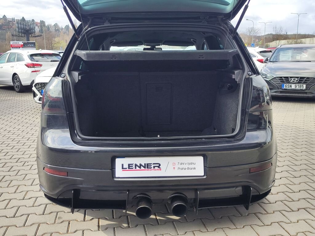 Volkswagen Golf Hatchback 2,0 l 147 kw