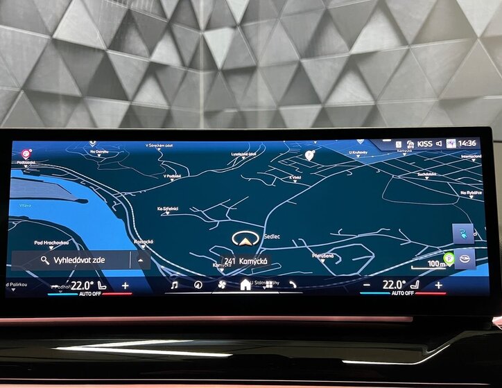 BMW Ostatní Sedan / Limuzína 0,0 290 kw