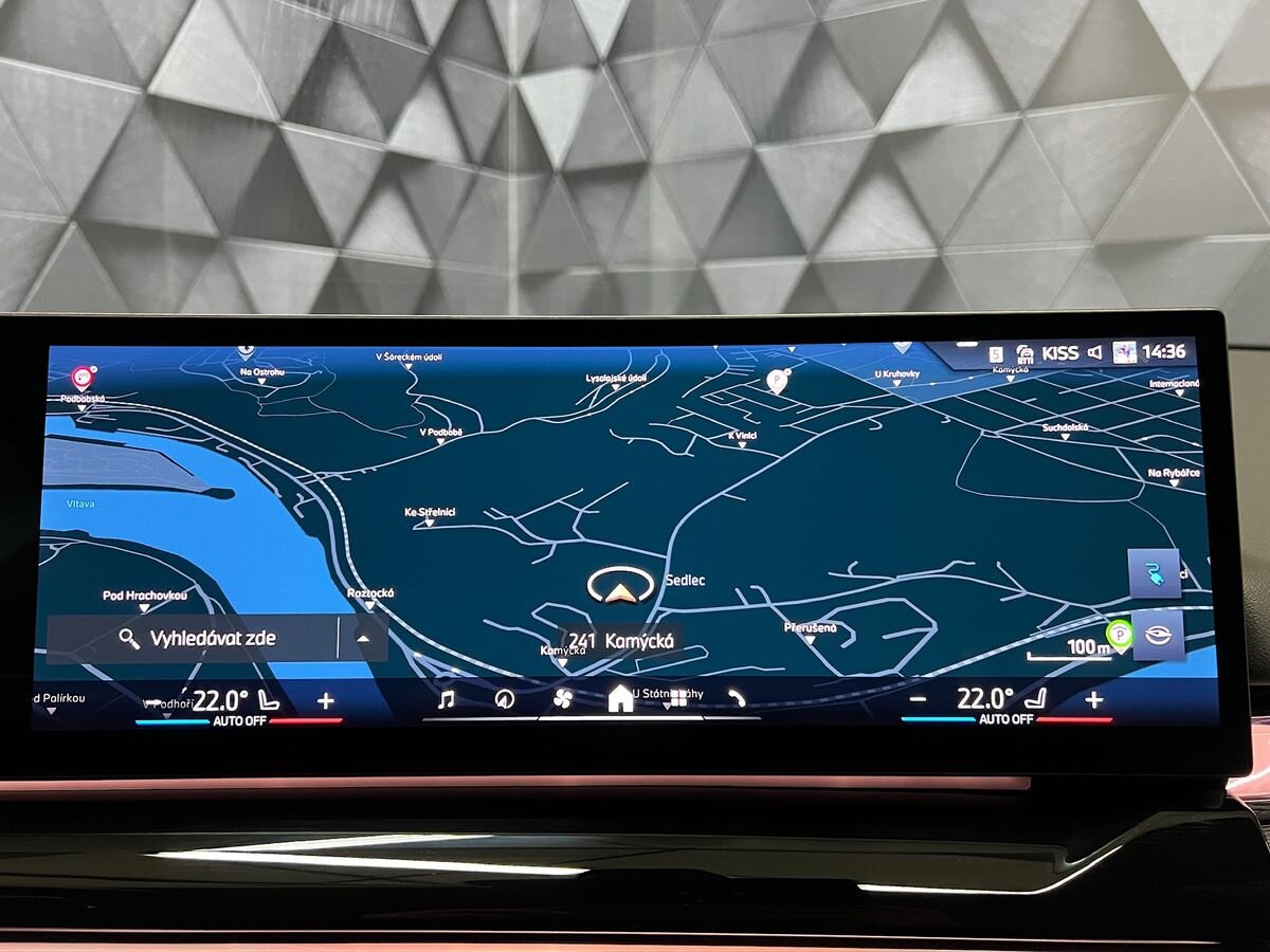 BMW Ostatní Sedan / Limuzína 0,0 290 kw