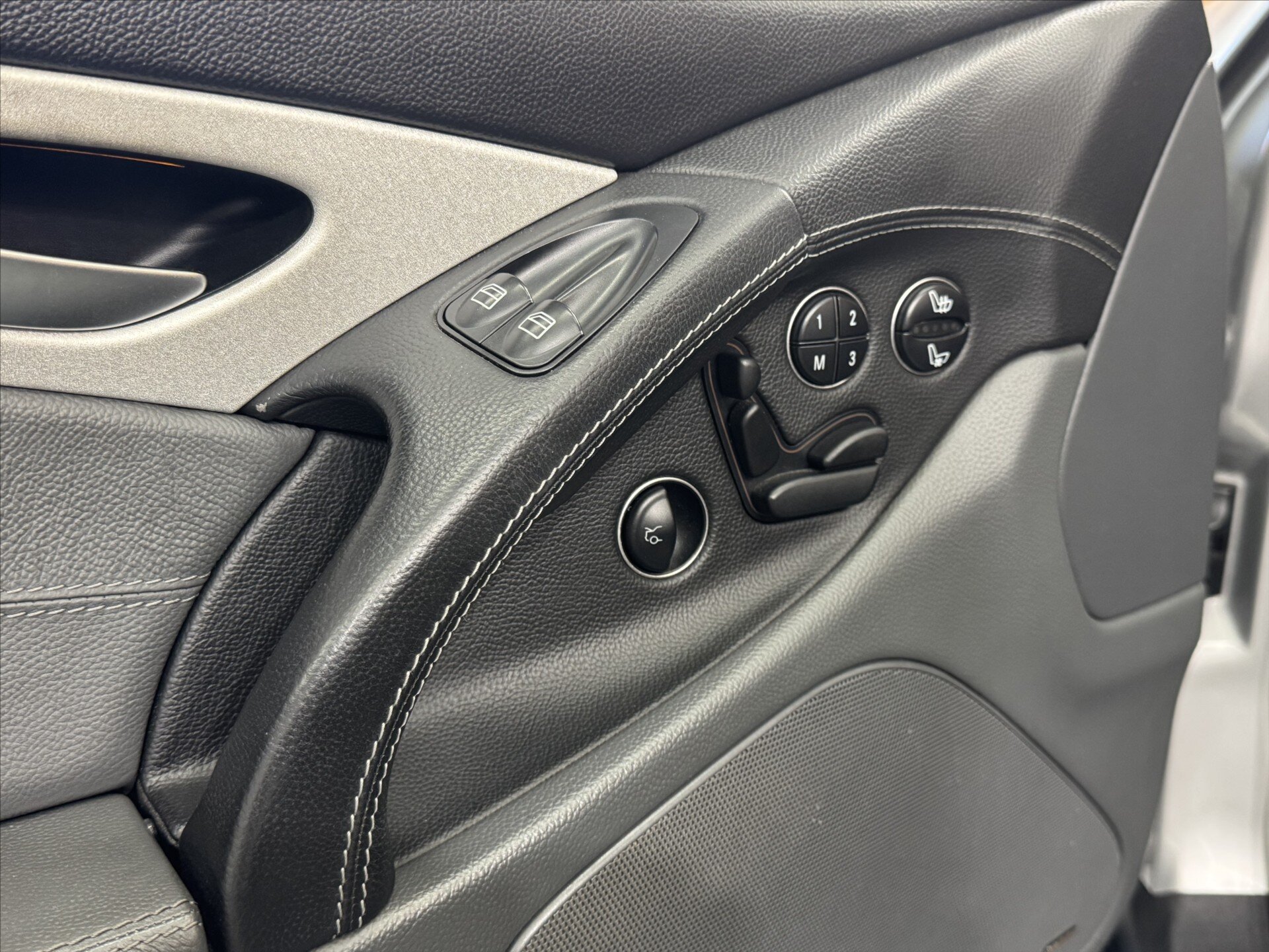 Mercedes-Benz SL Kabriolet 5,4 l 368 kw