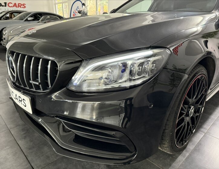 Mercedes-Benz Třídy C 37