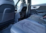 Audi Q8 SUV / Terénní 3,0 l 210 kw
