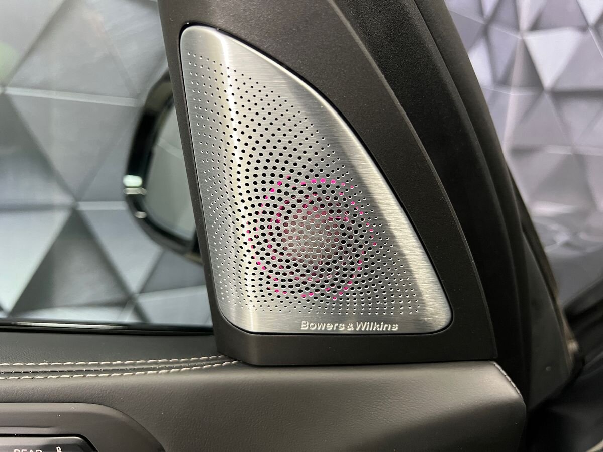 BMW X7 SUV / Terénní 4,4 l 390 kw