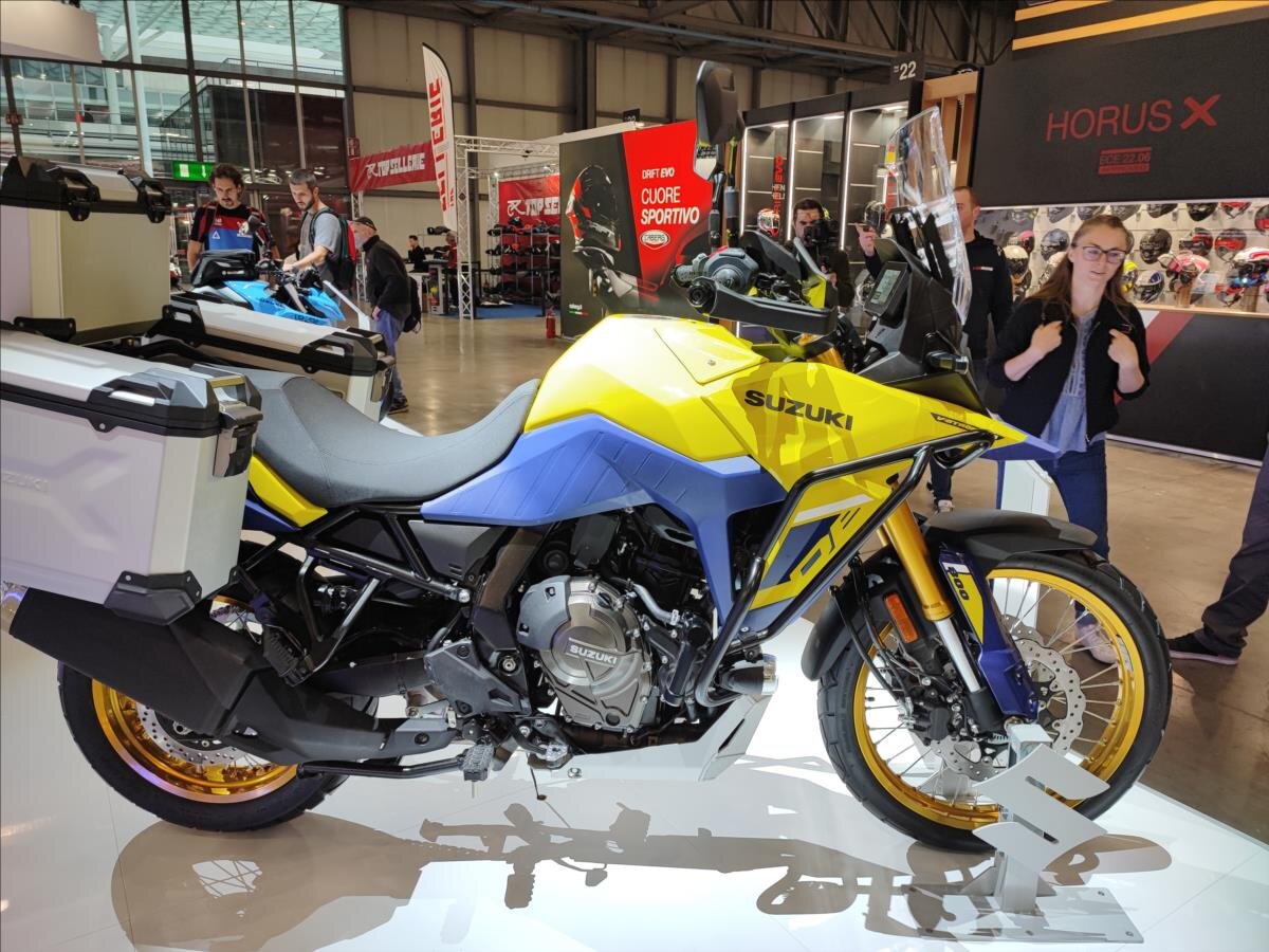 Suzuki Ostatní Ostatní 776,0 61 kw