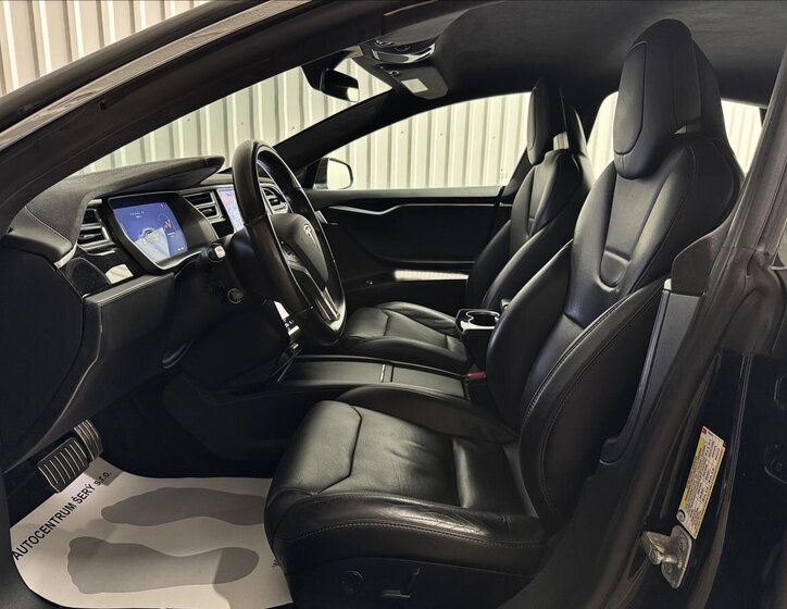 Tesla Model S Liftback 0,0 311 kw