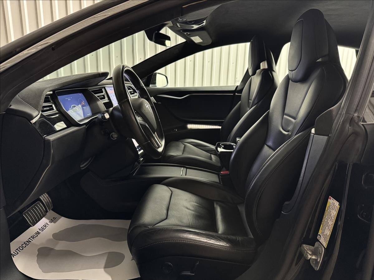 Tesla Model S Liftback 0,0 311 kw
