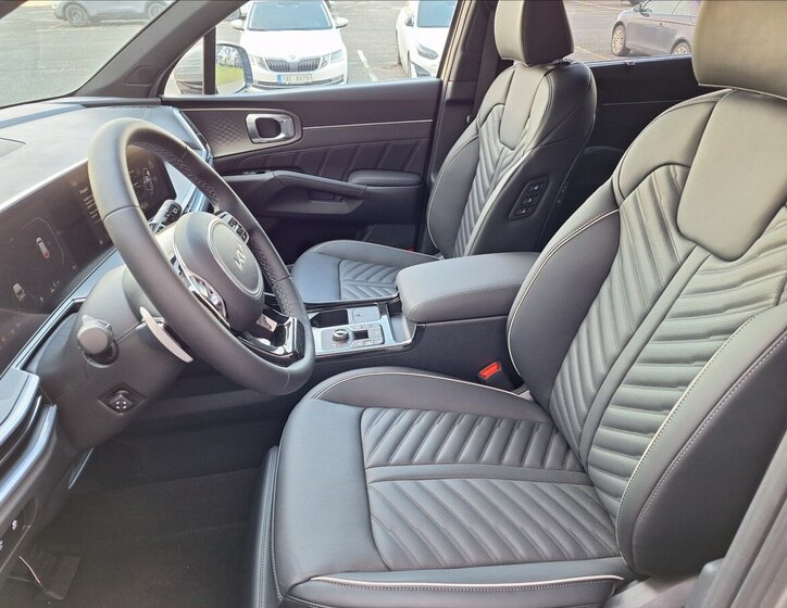 KIA Sorento SUV / Terénní 2,2 l 142 kw