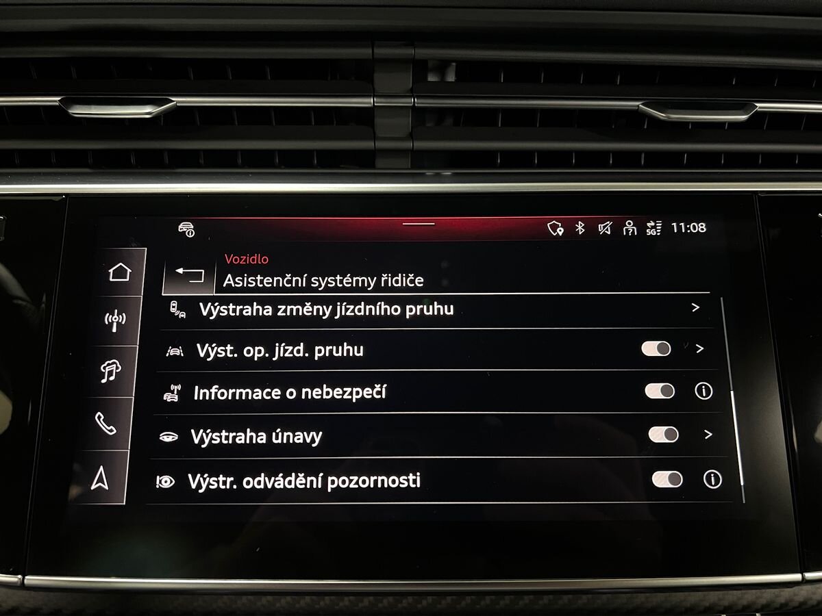 Audi Q8 SUV / Terénní 3,0 l 210 kw