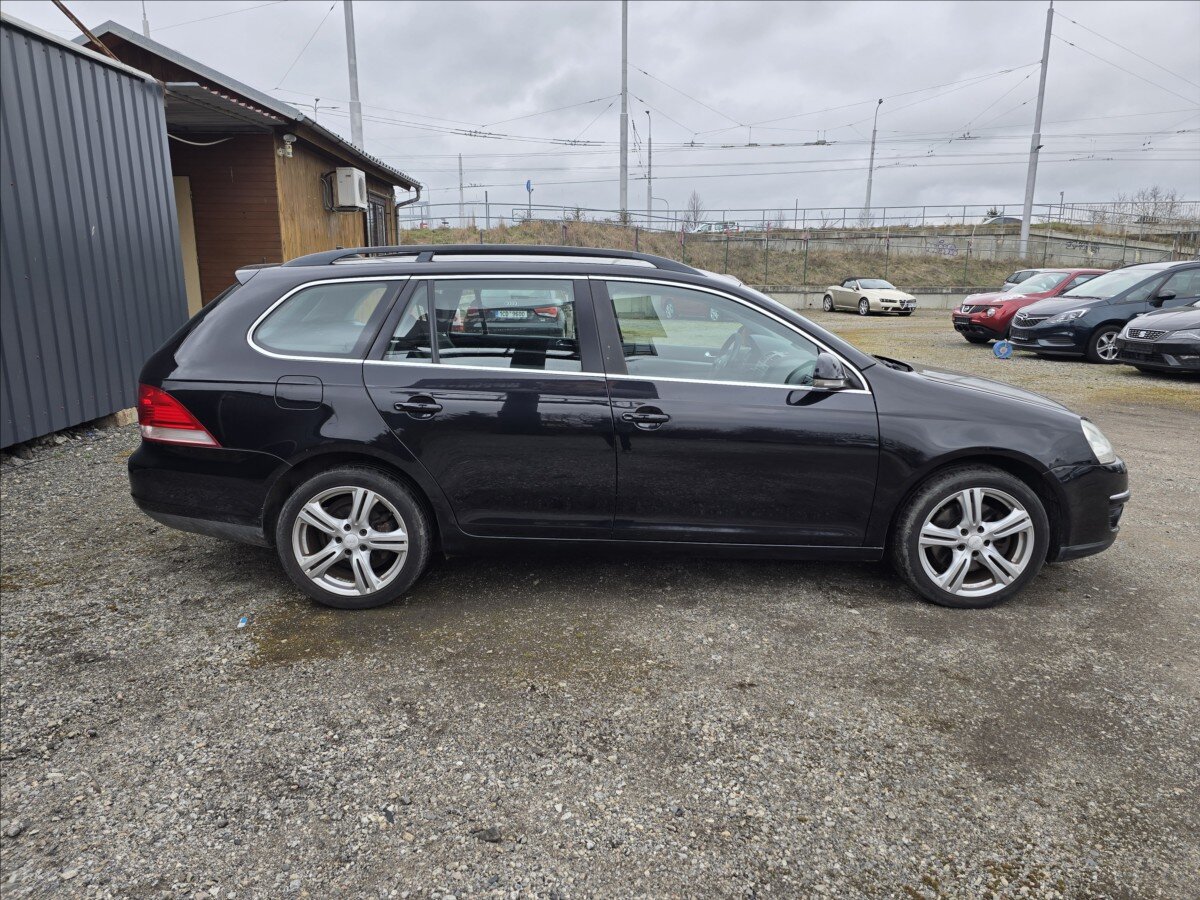 Volkswagen Golf Kombi 2,0 l 103 kw