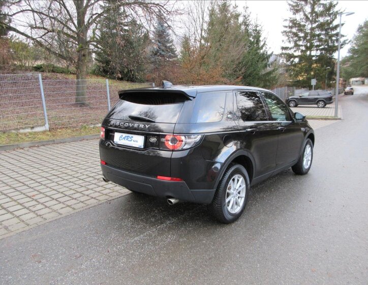 Land Rover Discovery Sport SUV 2,0 l 110 kw