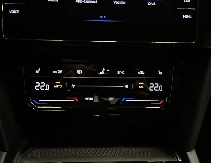 Volkswagen Passat Sedan 1,5 l 110 kw