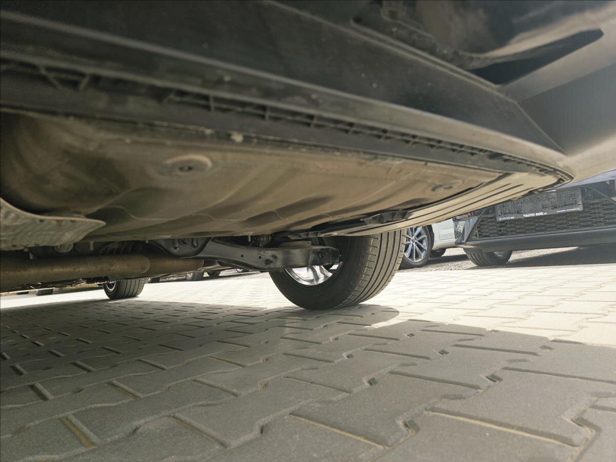 Volkswagen Golf Kombi 2,0 l 110 kw