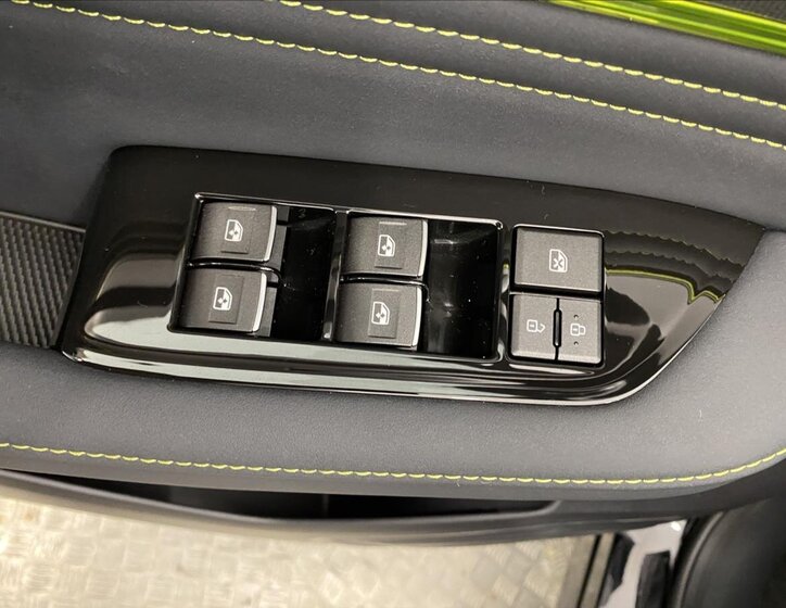 Dongfeng T5 EVO EV 12