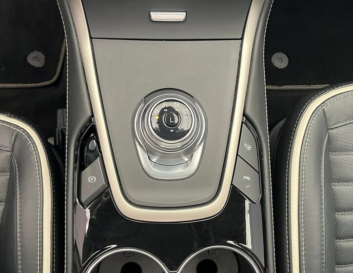 Ford S-MAX MPV 2,5 l 140 kw