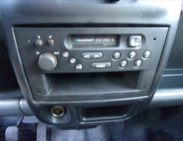 Opel Agila Kombi 973,0 43 kw