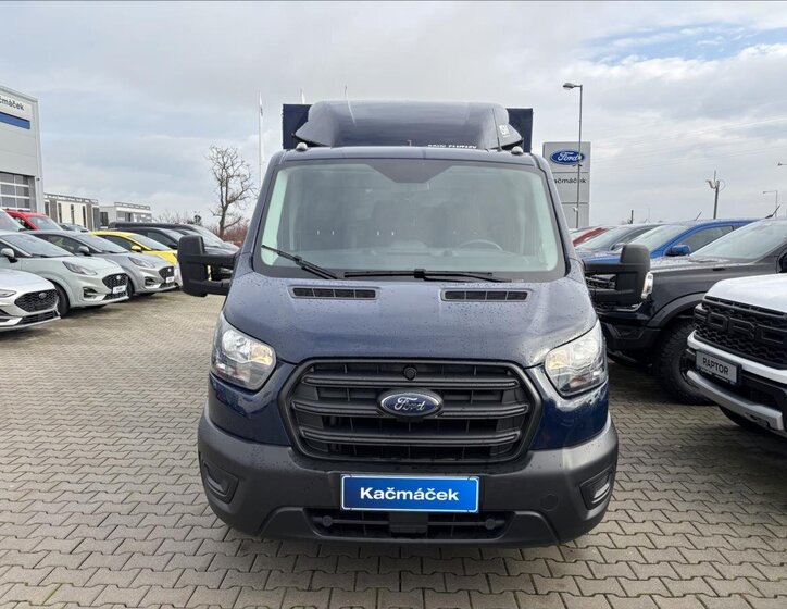 Ford Transit 9
