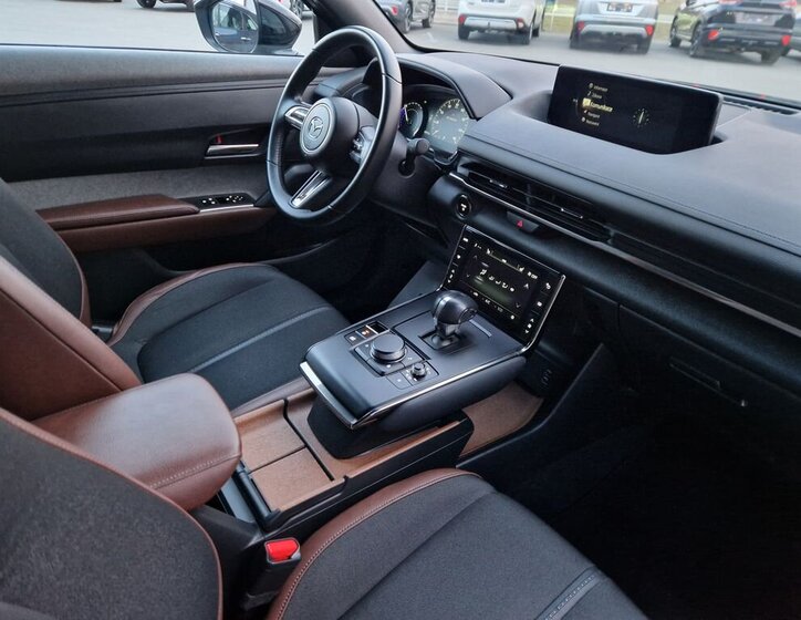 Mazda MX-30 SUV / Terénní 0,0 107 kw