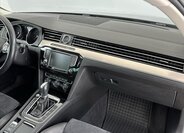 Volkswagen Passat Sedan / Limuzína 2,0 l 140 kw