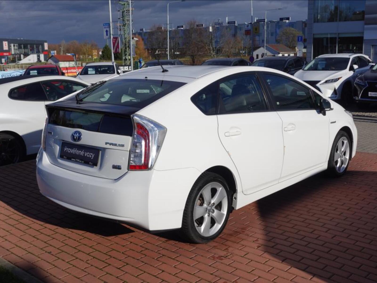 Toyota Prius 4