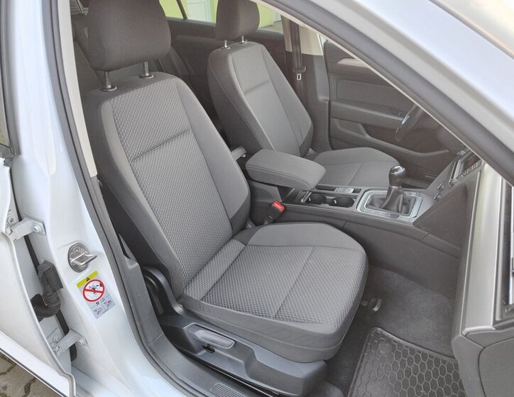 Volkswagen Passat 10