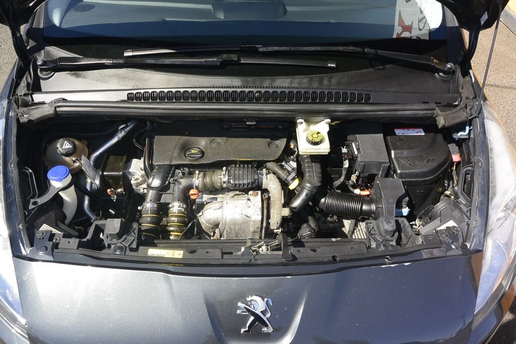 Peugeot 5008 MPV 1,6 l 88 kw