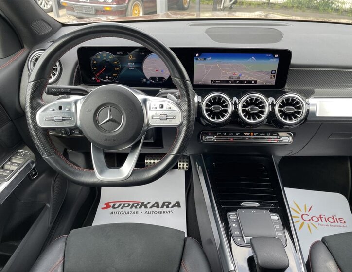 Mercedes-Benz GLB 12