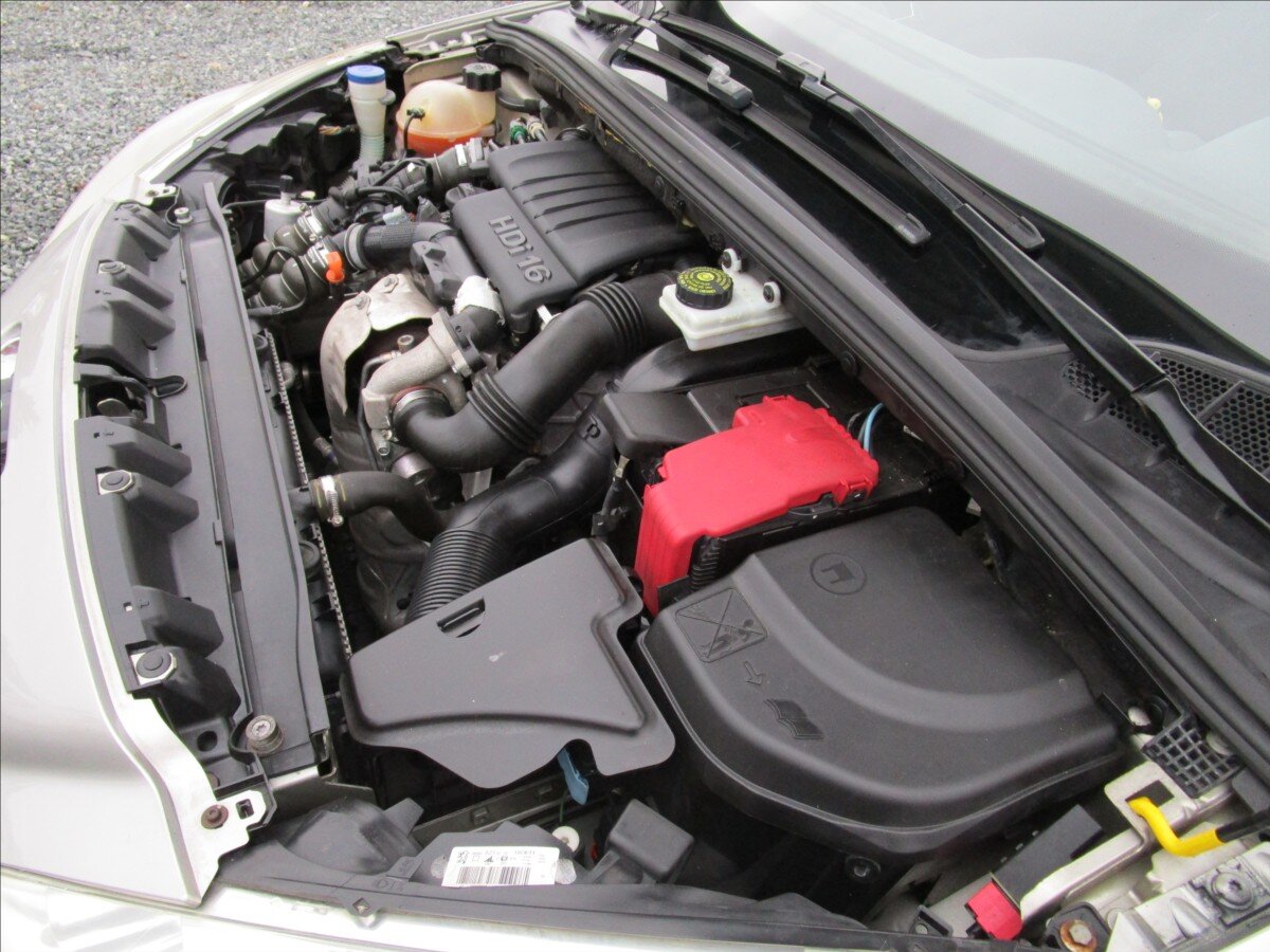 Peugeot 308 Hatchback 1,6 l 66 kw