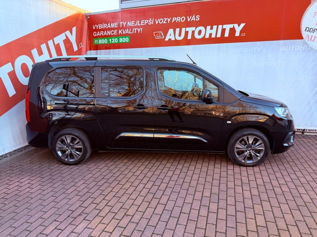 Toyota ProAce Kombi 1,5 l 96 kw