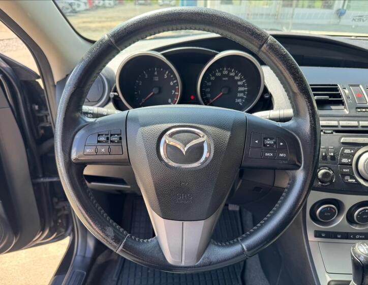 Mazda 3 14