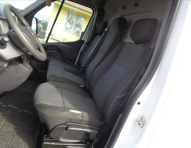 Nissan Interstar Skříň 2,3 l 110 kw