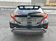 Toyota C-HR 4