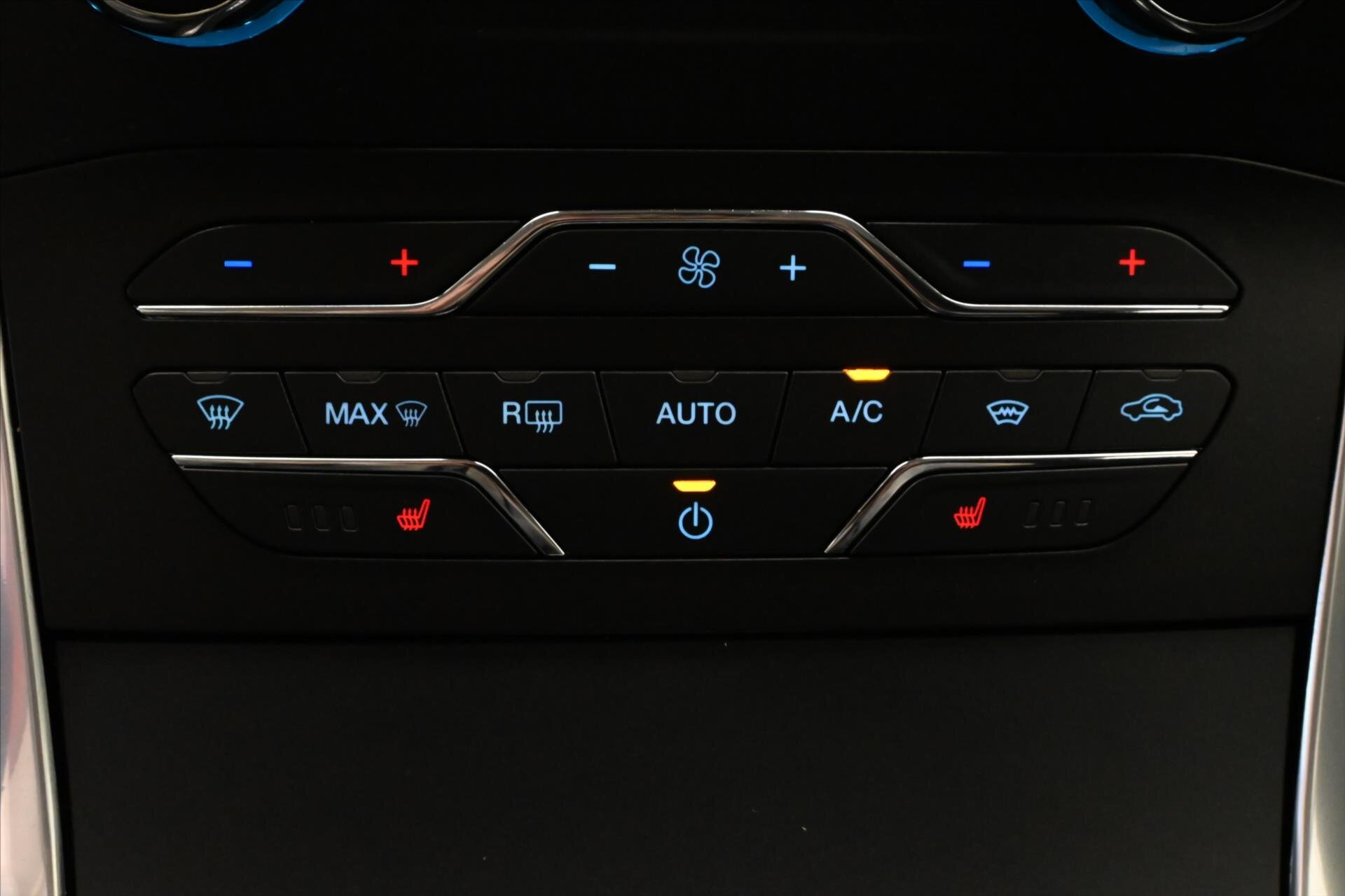 Ford S-MAX MPV 2,0 l 140 kw