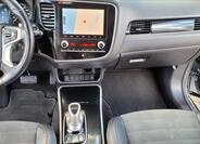 Mitsubishi Outlander 33