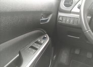 Suzuki Vitara SUV 998,0 82 kw