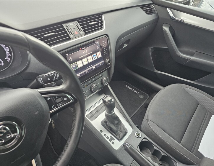Škoda Octavia 12