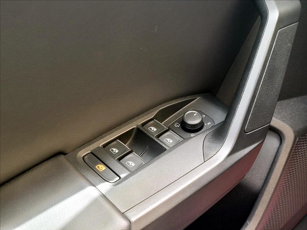 Seat Leon Hatchback 1,5 l 110 kw