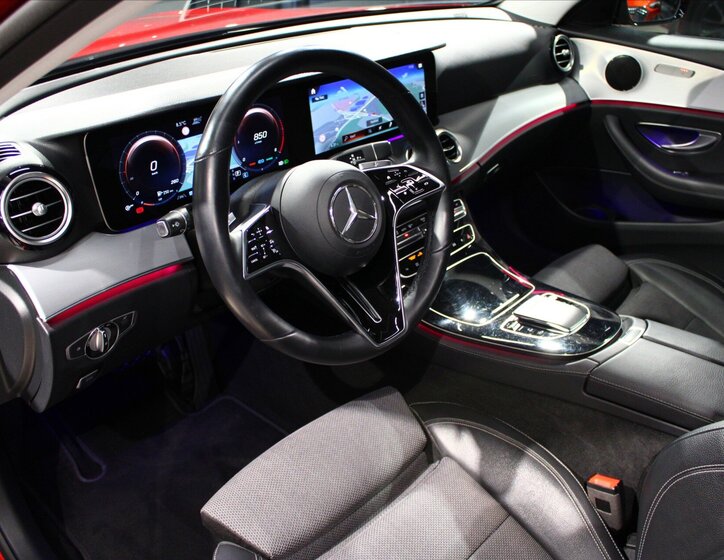 Mercedes-Benz Třídy E Kombi 2,0 l 195 kw