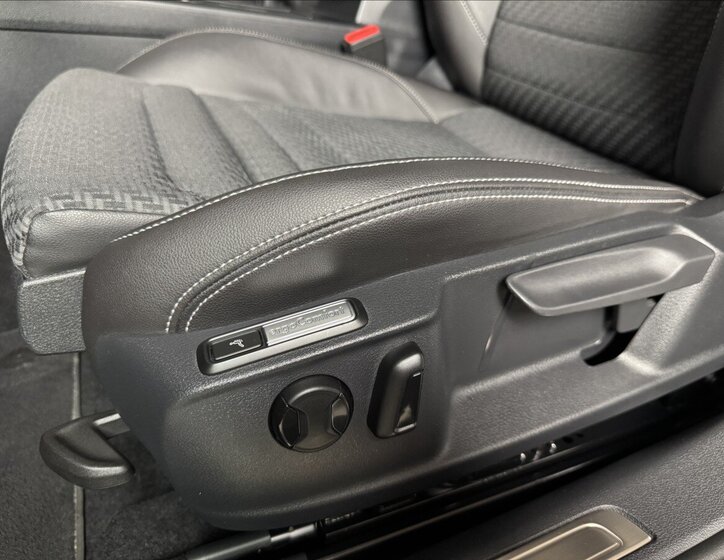 Volkswagen Passat Kombi 2,0 l 110 kw