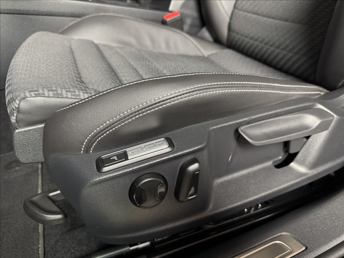 Volkswagen Passat Kombi 2,0 l 110 kw