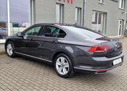 Volkswagen Passat Sedan / Limuzína 2,0 l 147 kw