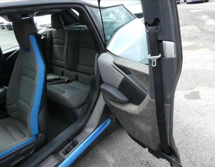 BMW i3 19