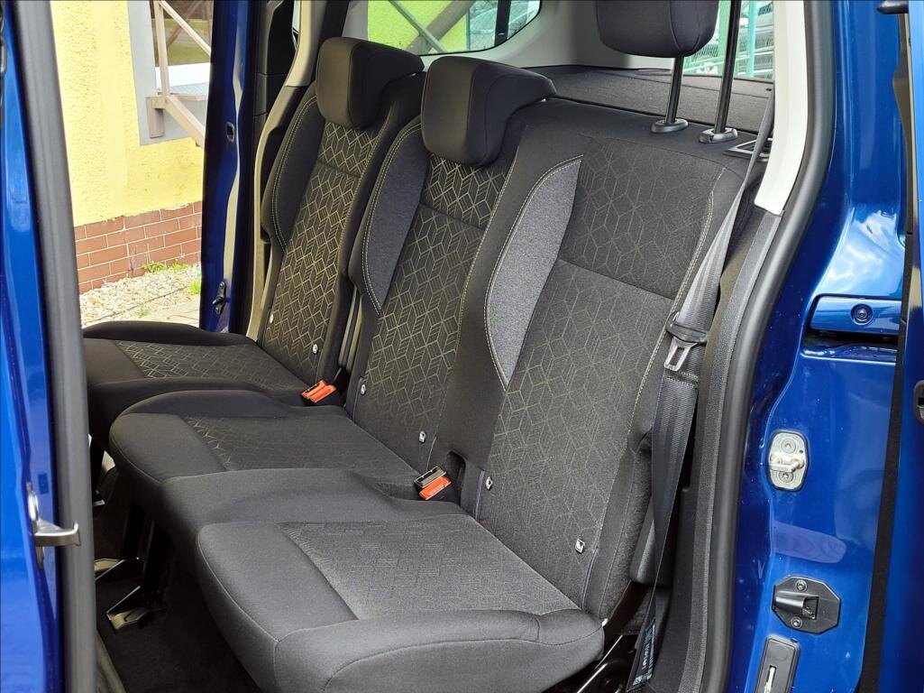 Peugeot Rifter MPV 1,5 l 96 kw