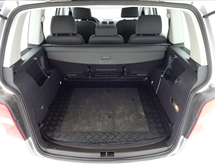 Volkswagen Touran Kombi 1,9 l 77 kw